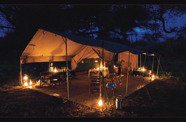 mess_tent_night-2_599_med